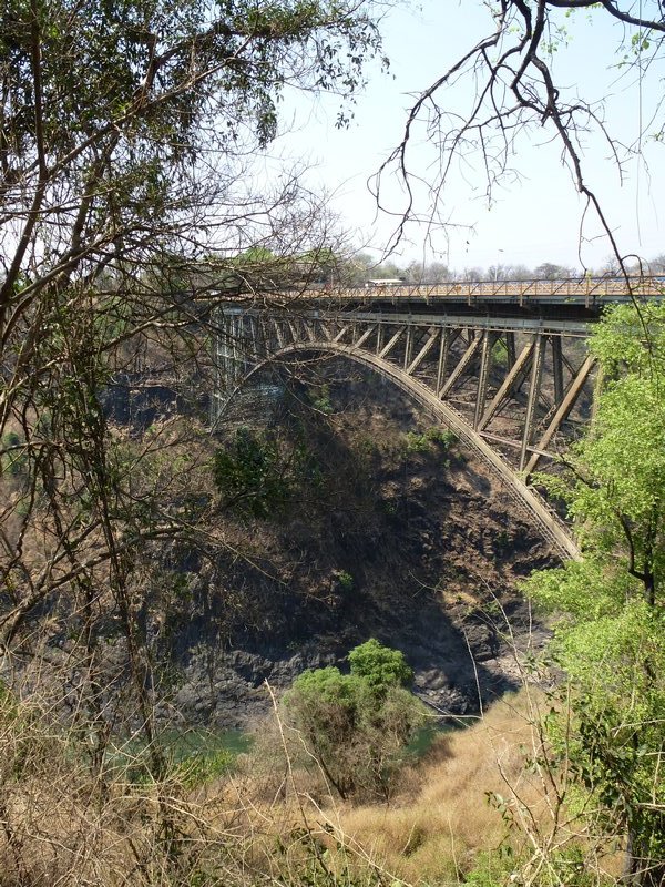 Bridge dividing Zambia and Zimbabwe