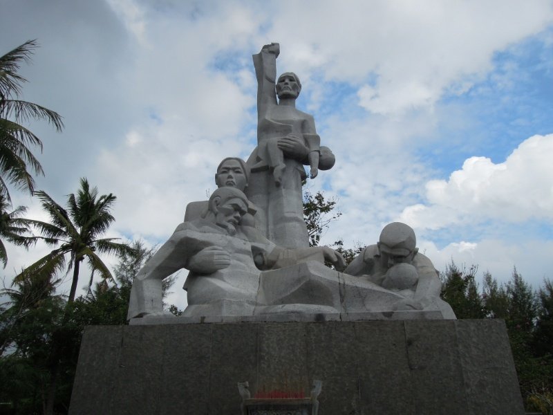Monument at My Lai