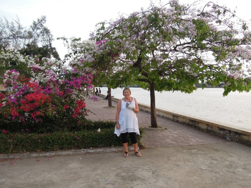 Walk along the Kampot river