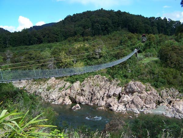 Buller gorge swing bridge