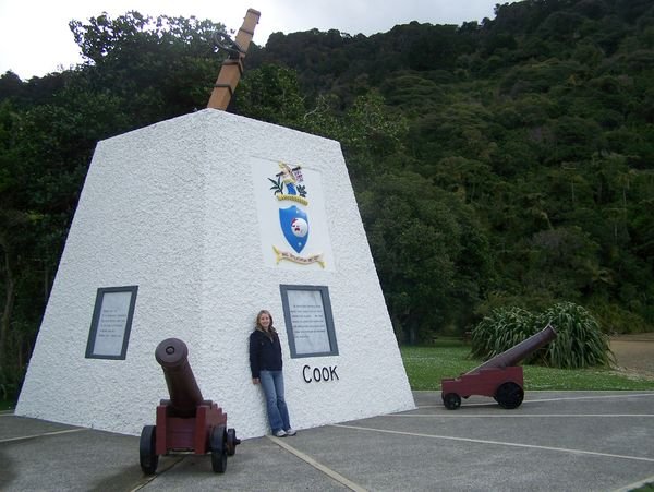 Capt. Cook Monument