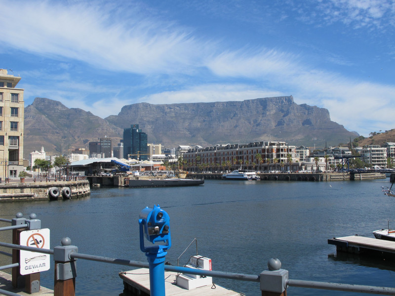 Table Mountain from the V&A waterfront