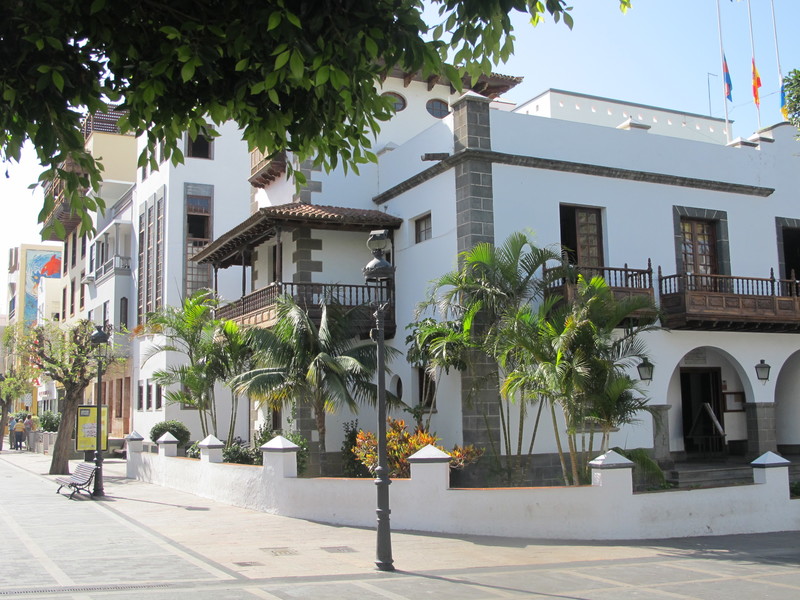 Santa Cruz street