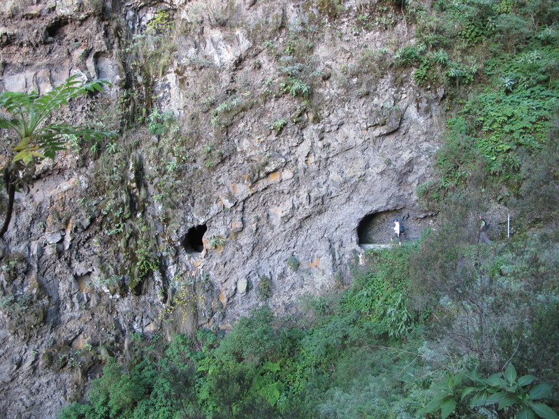 wtaer tunnel through the mountain