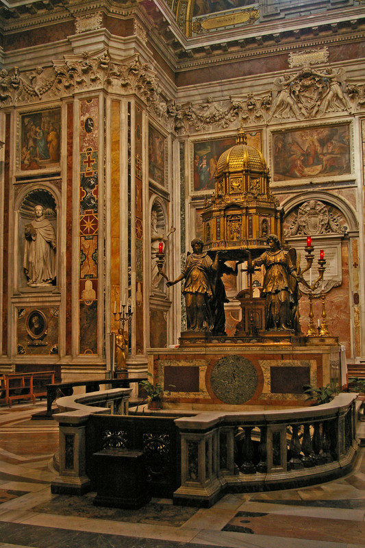 Bernini's tomb