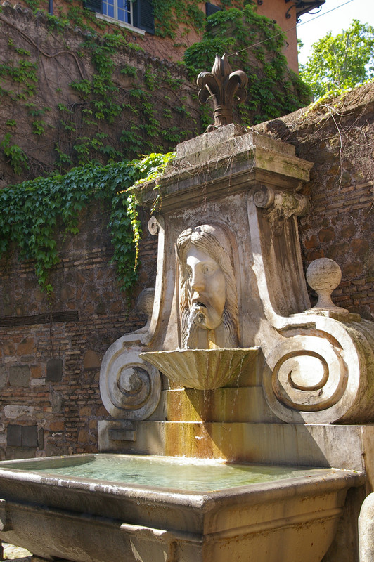 Fontana del Maschereone