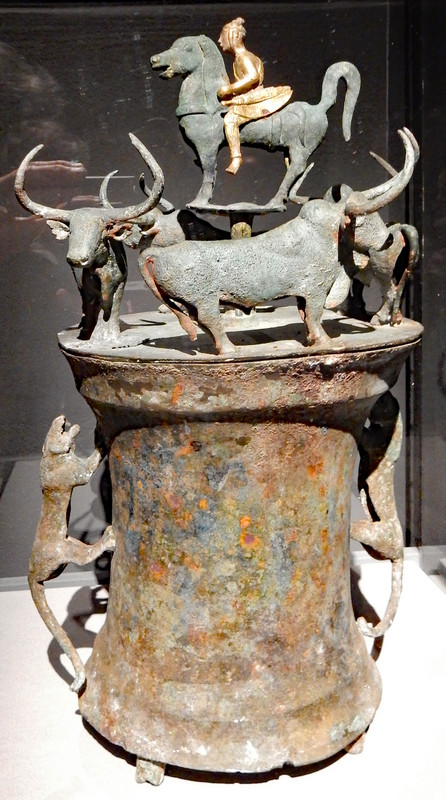 Cowrie container, Dian Kingdom 206 BCE