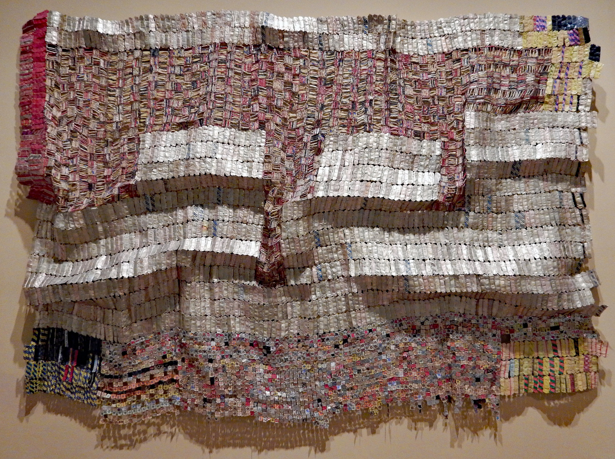 Between Heaven Earth by El Anatsui | Photo