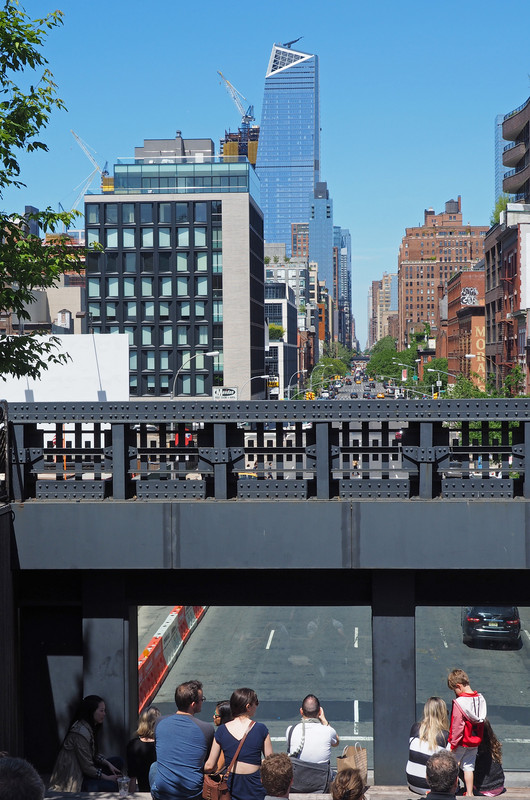 High Line across the built-up streets
