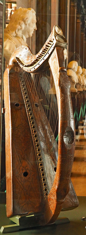 Brian Boru's harp 14-15 century