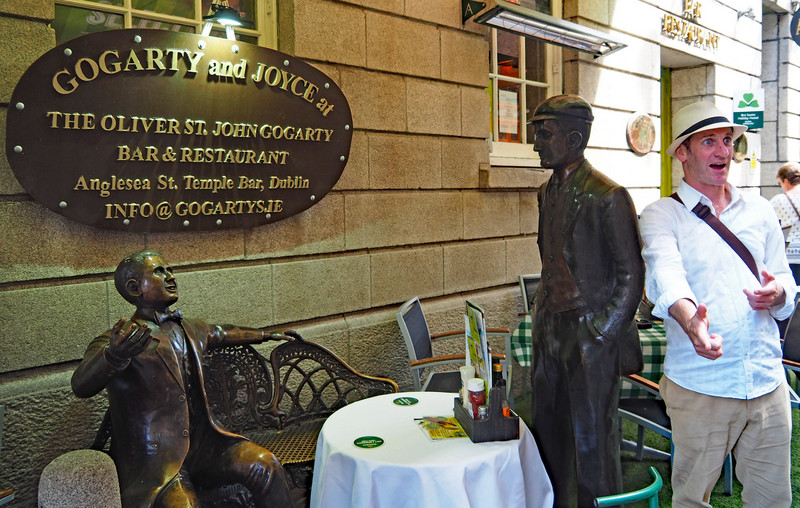 Gogarty and Joyce statue, live Guide