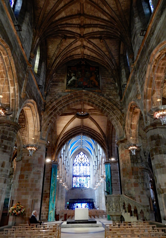 St Giles nave