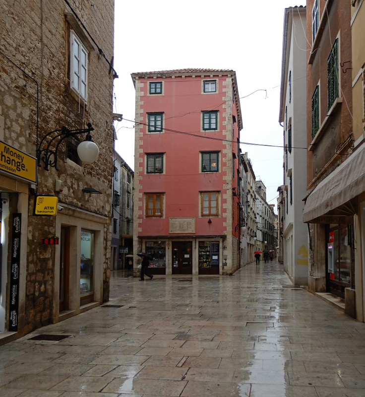Calle Larga 