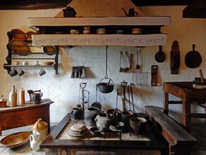 Traditional kitchen items