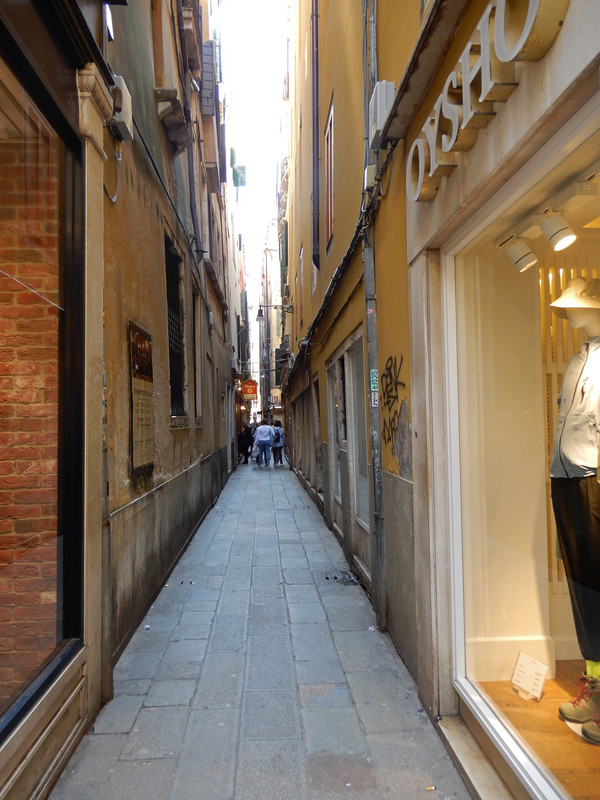 Venice street 