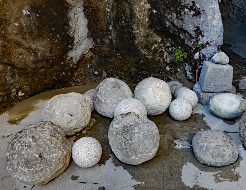 Seige stones and cannonballs 