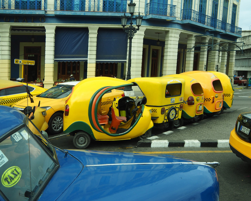 Styles of Havana taxis 