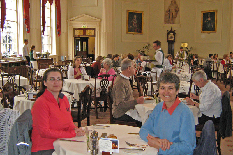 Lunch in the Pump Room