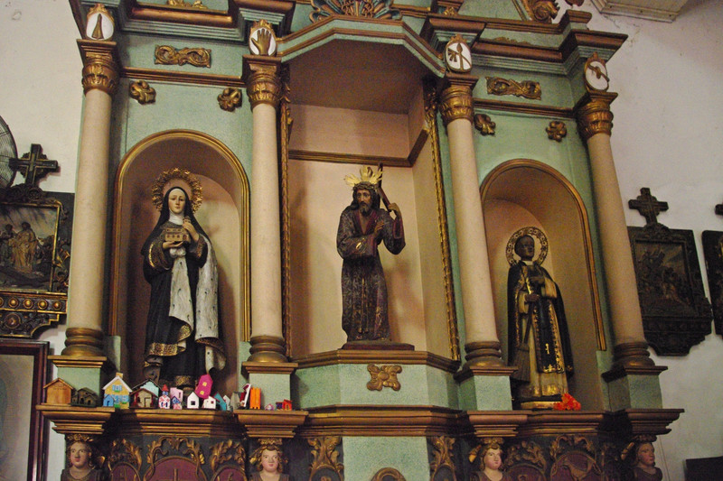 Colourful altar in San Jose 
