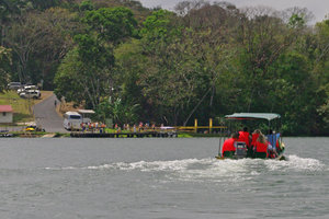 Tourists on Chagres River