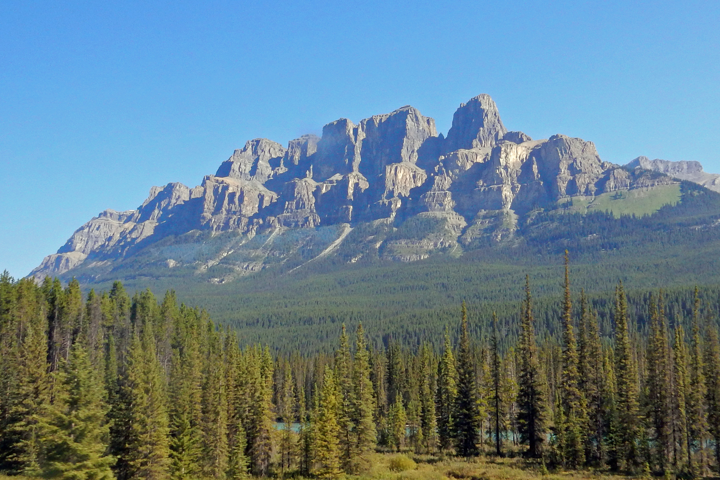 Castle Mountain | Photo