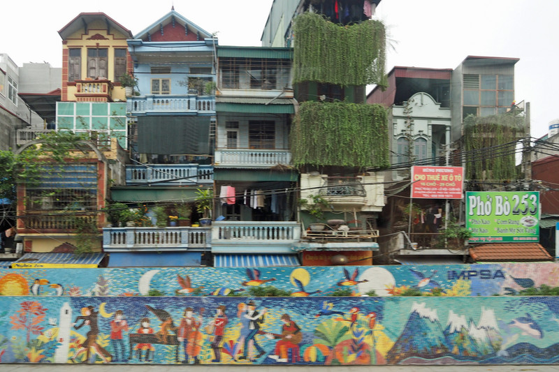 Multi-storey houses and mural