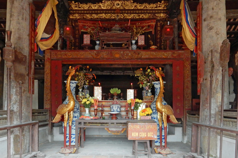 Duong Lam Village temple