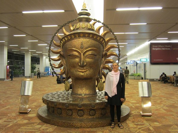 Statue in Delhi airport