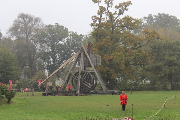 Firing the Trebuchet at Warwick Castle