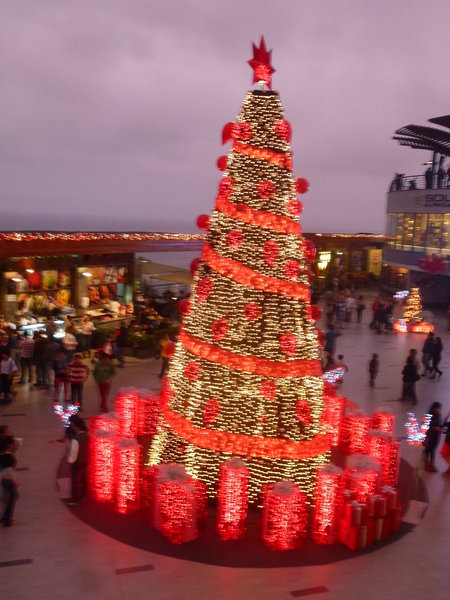 The Christmas Tree in Larcomar