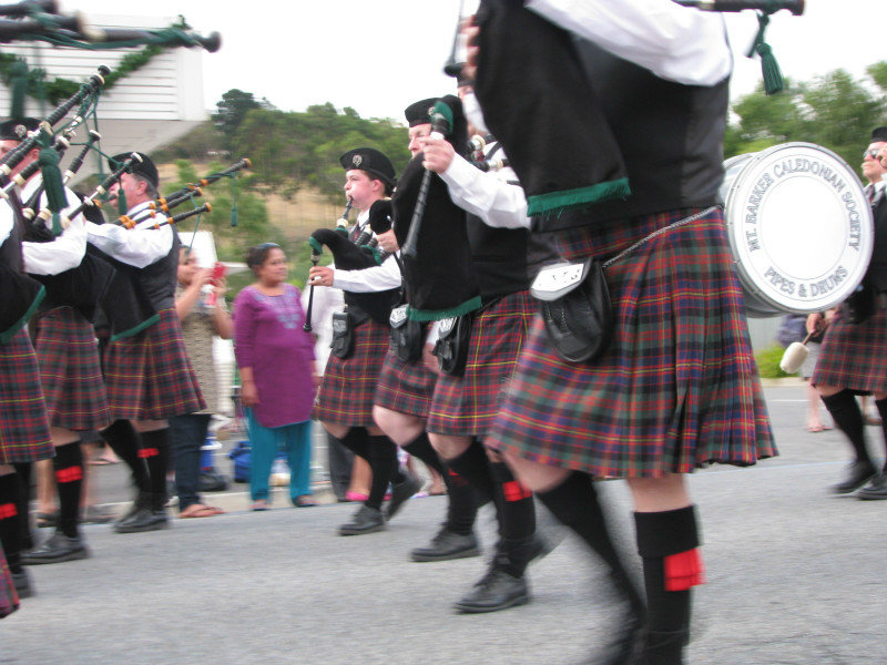 Pipers in Christmas Parade