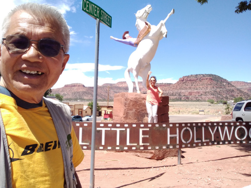 2021-6 Little Holywood, Johnson Valley, The Mommoth cave, The Wave, Kanab, Utah