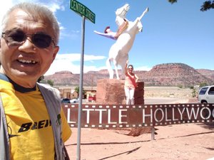 2021-6 Little Holywood, Johnson Valley, The Mommoth cave, The Wave, Kanab, Utah