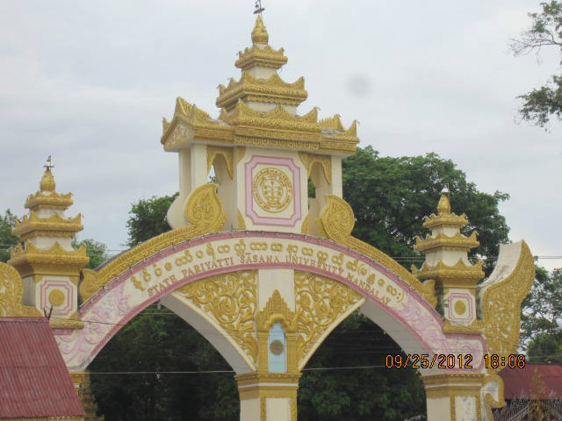 Monk university, Parivatti Sarana University
