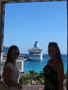 Visiting the cruise ships