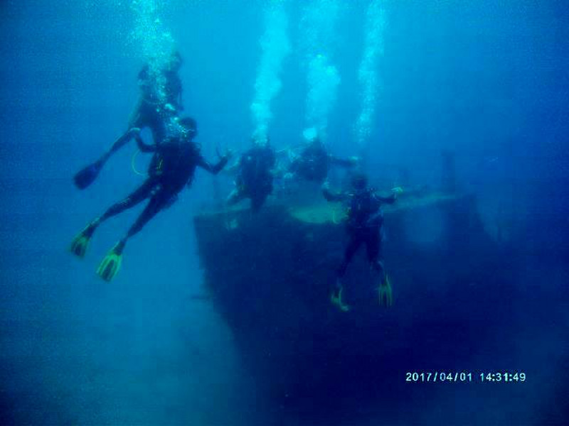 the wreck dive