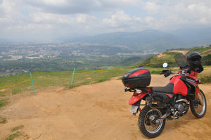 Bucaramanga from the paragliding launch site.
