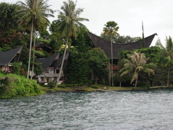 Batak houses on the shore