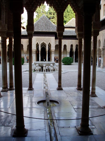 inside the Alhambra again