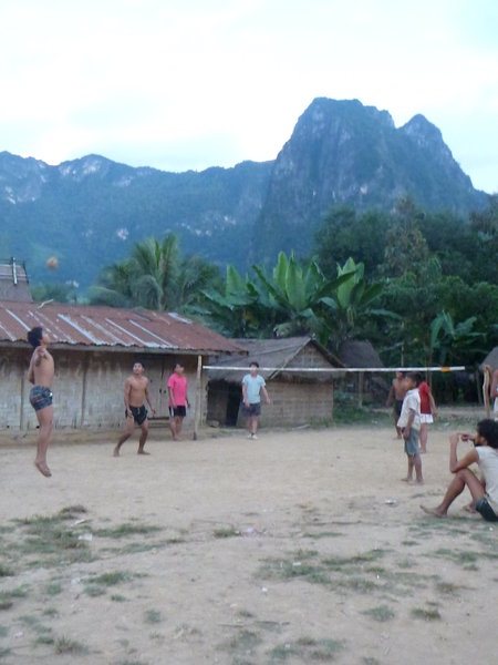 Khmu villagers playing "ka-taw"