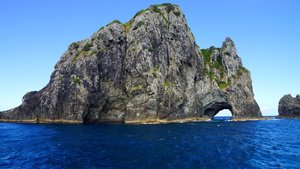 Hole In The Rock - Bay of Islands
