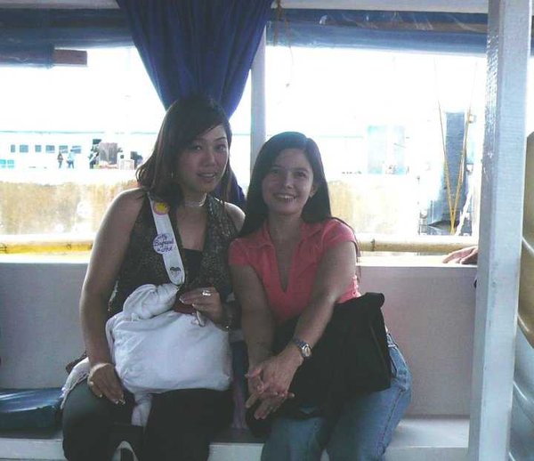 ferry ride to Puerto Galera with my best friend, Riza.  :)