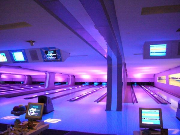 Bowling in MBK Centre
