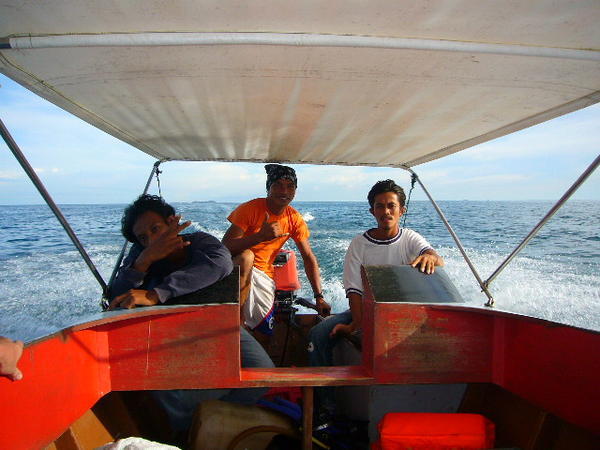 Boat ride to Mabul