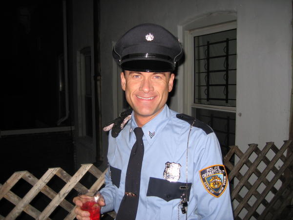 Visiting NY cop?
