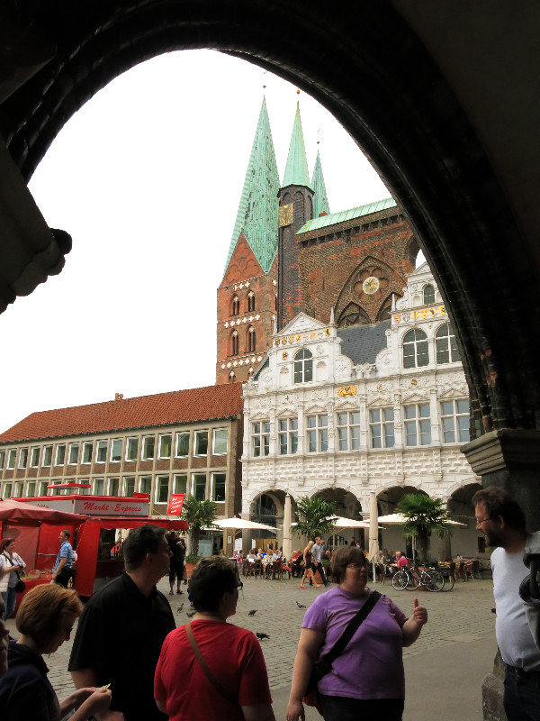 Marienkirche through the arch