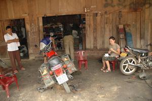 The mechanic's in Xam Tai