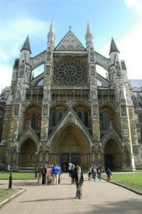 Trace in front of Westminster Abbey