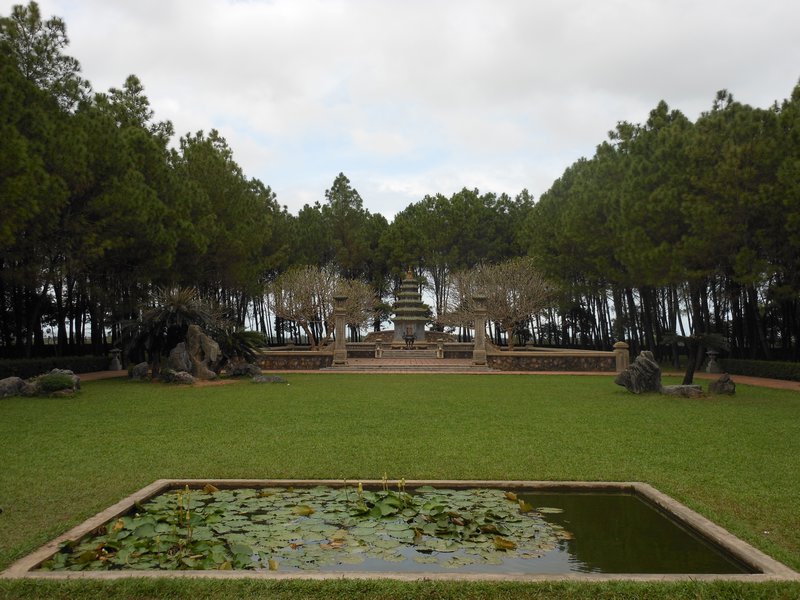 Pagoda grounds