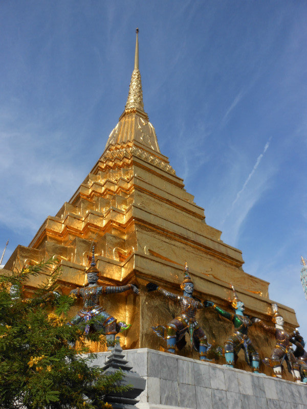 Another impressive structure at the Grand Palace
